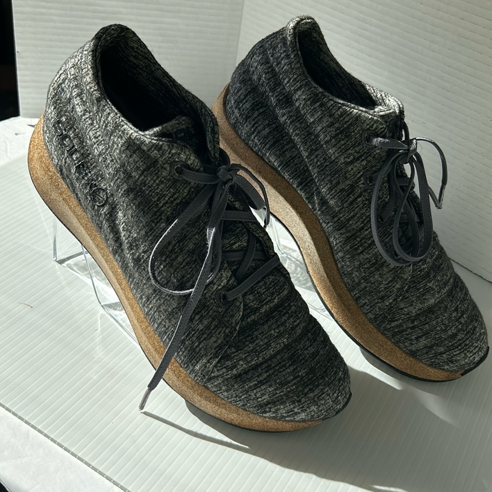 Sole Ubb Jasper Chukka Dark Gray Wool /Cork Shoes Size M 10-W 12 EUC